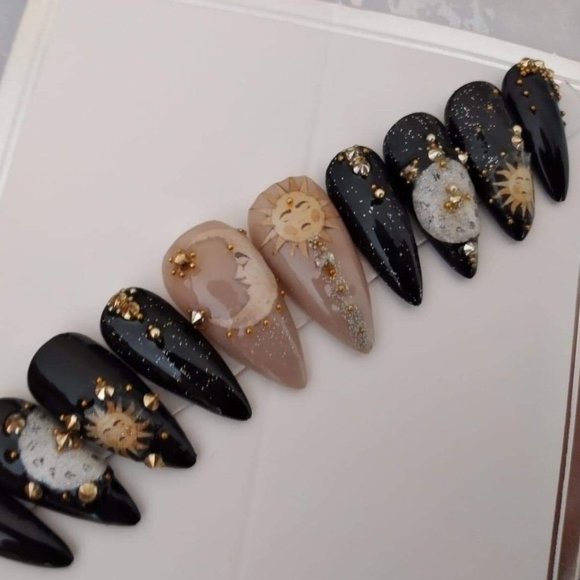 Black/Nude/ Sun, Moon, Stars Zodiac Press on Nails - Picture 1 of 4